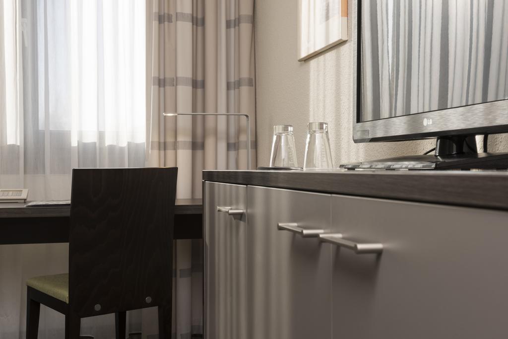 Mercure Duesseldorf Airport Отель Ратинген